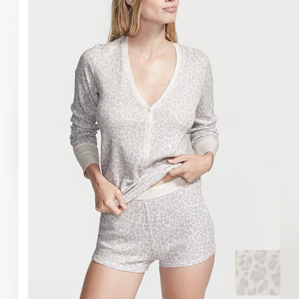 NWT Victoria’s Secret ANIMAL PRINT, SHORT, THERMAL pajama set. SIZE XL